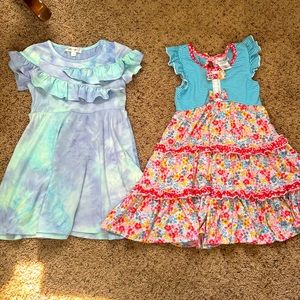 2 little girls dresses